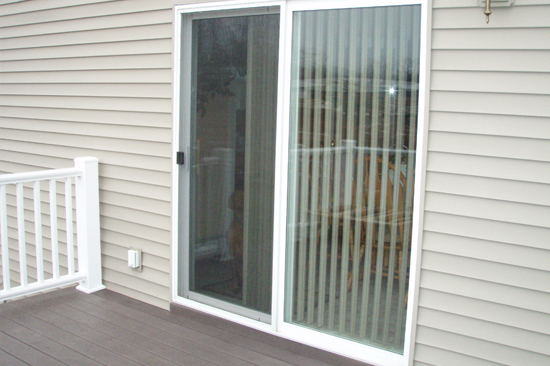 Mira Loma-screen-door-repair